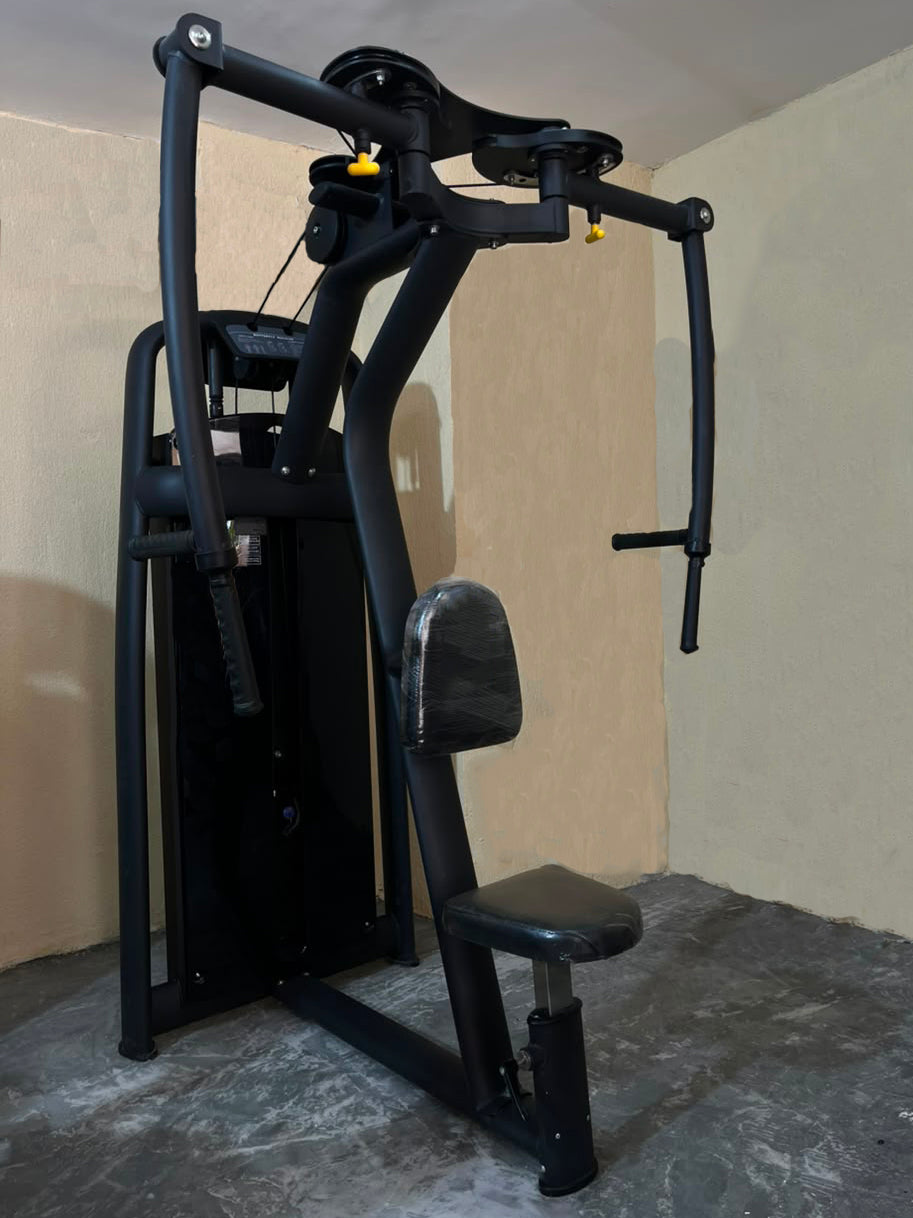 جهاز فراشة أمامي وخلفي تجاري — بمواصفات Technogym Selection